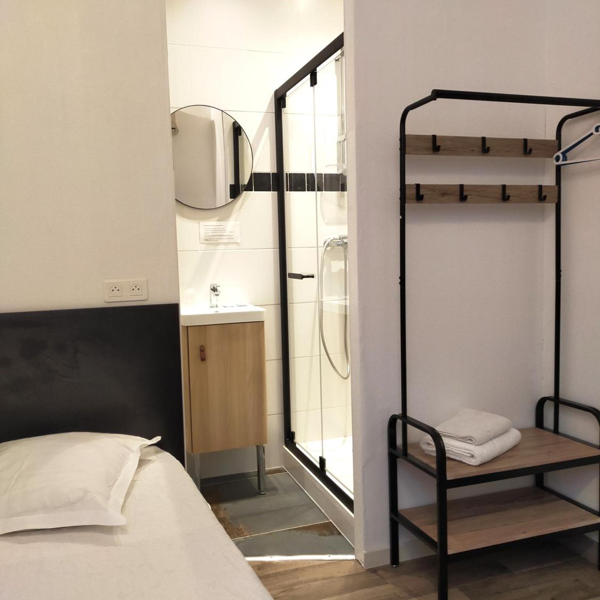 غرفة مفردة، AU NOUVEL HOTEL 7/7