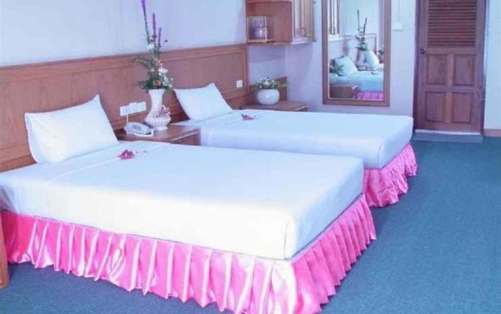 Pathumthani Place Hotel 16/34