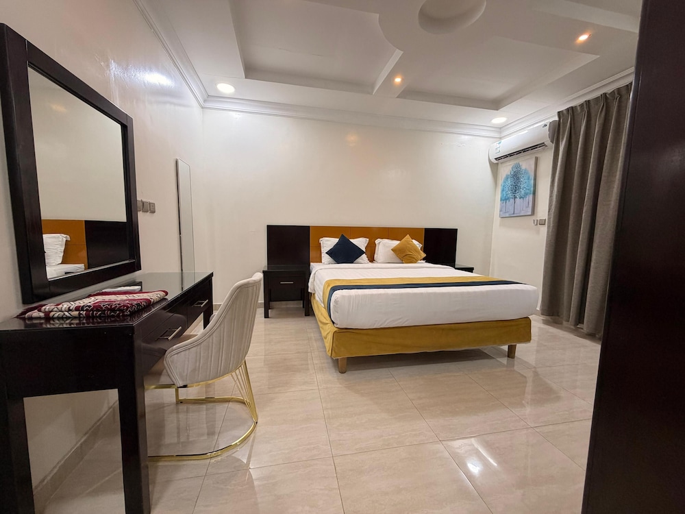 عروس الفيصلية للوحدات السكنية المفروشة(Aros Alfaisaliah Furnished Units) 24/73