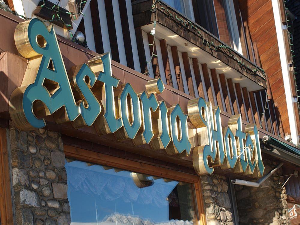 Astoria Hotel 3/50