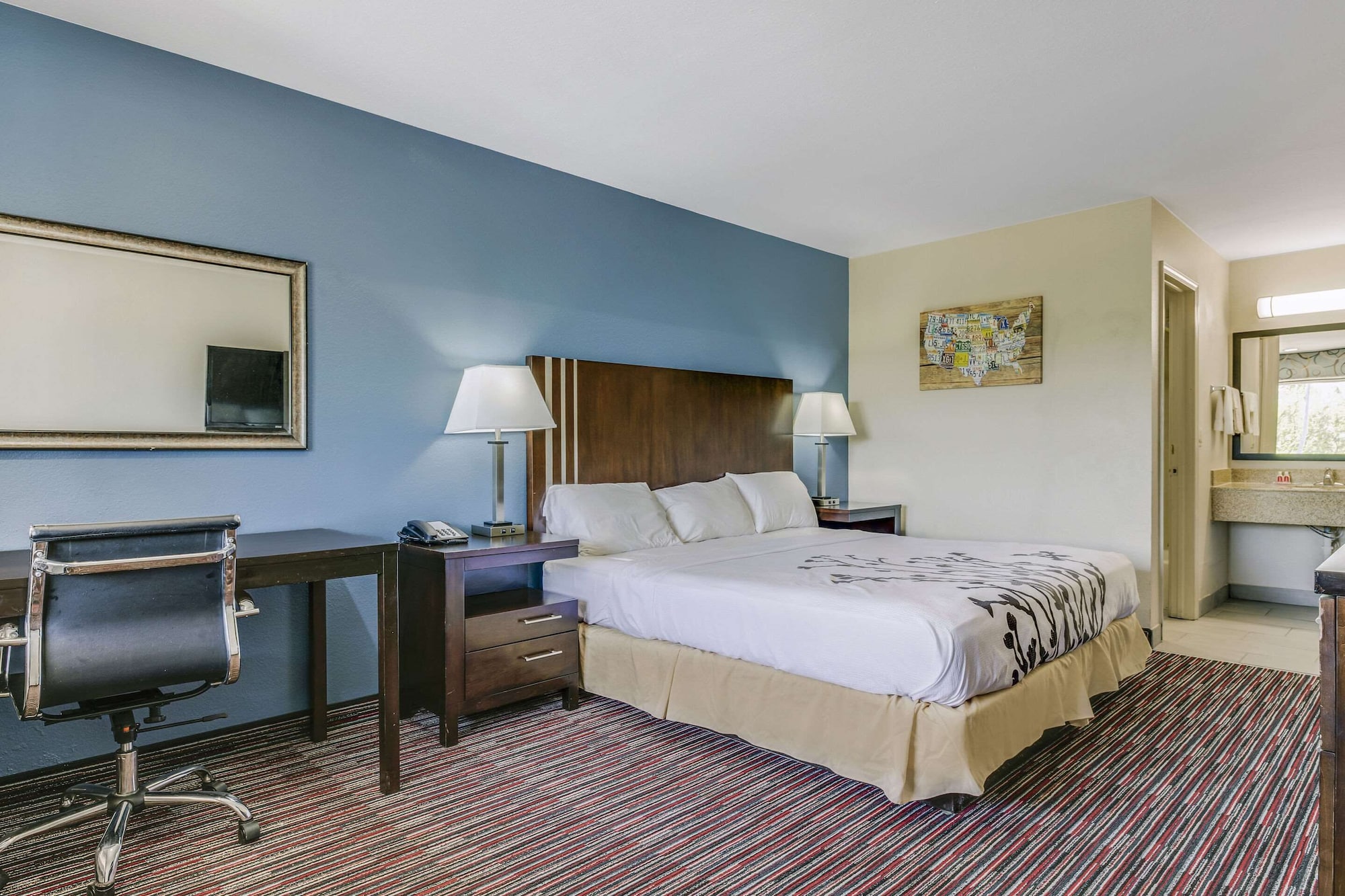 غرفة بسرير كينج لذوي الإعاقة، Econo Lodge Inn & Suites Enid South 4/10