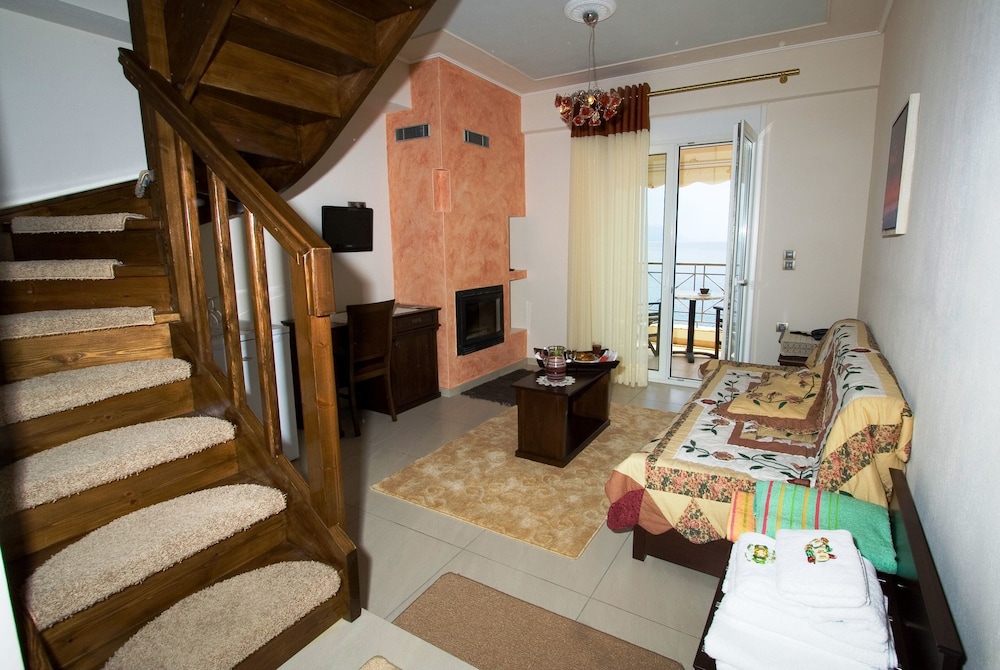 Ilia Mare Hotel 30/48