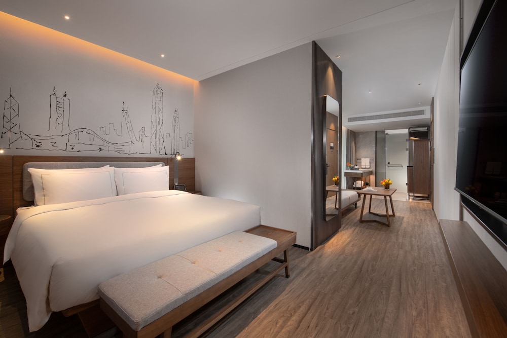 UrCove by Hyatt Shenzhen Bay Eco-Tech Park 12/42