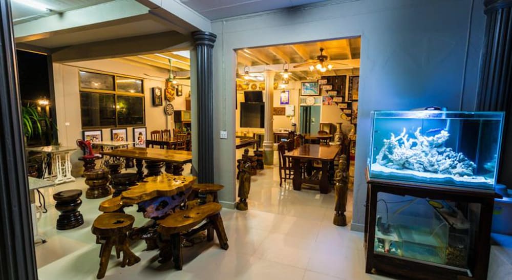 Qoo Hotel 56/64