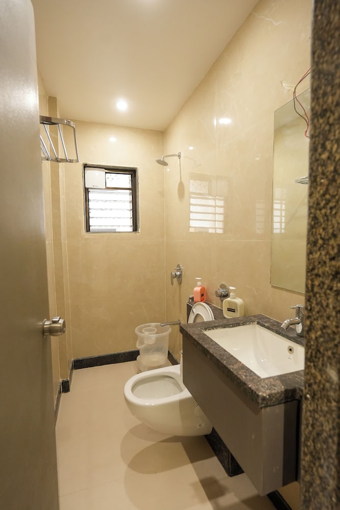 Hotel Sai Kamal 55/57