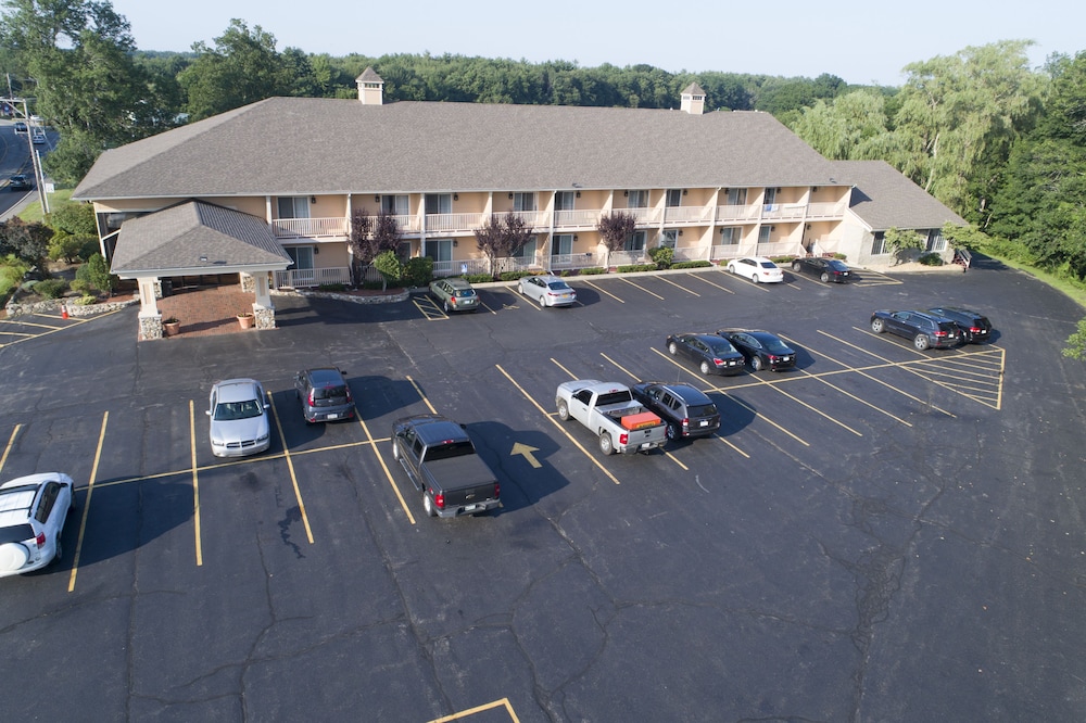 Hampton Falls Inn 39/44