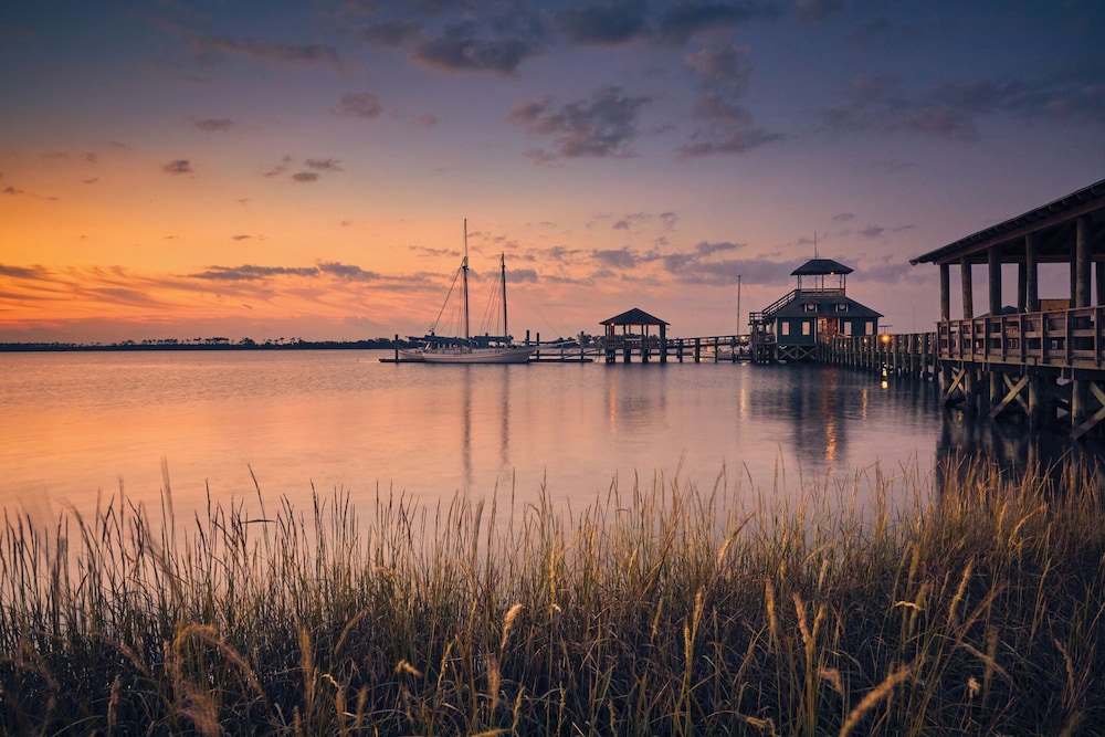 Harrah's Gulf Coast - A Caesars Rewards Destination 41/48