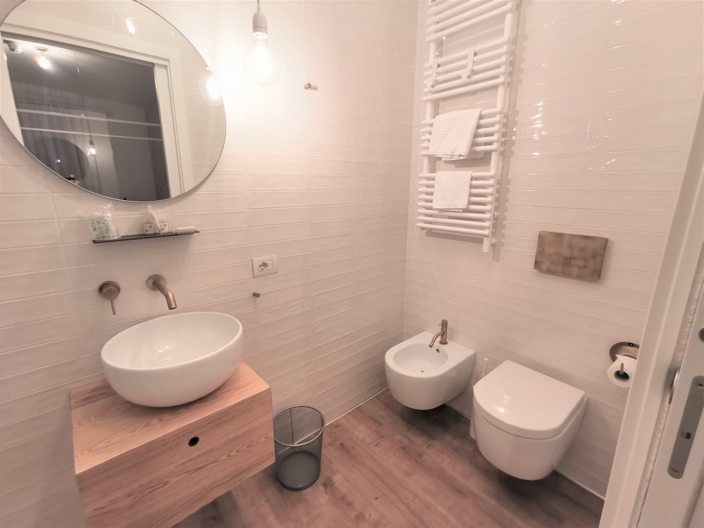 Rio Hotel 52/54