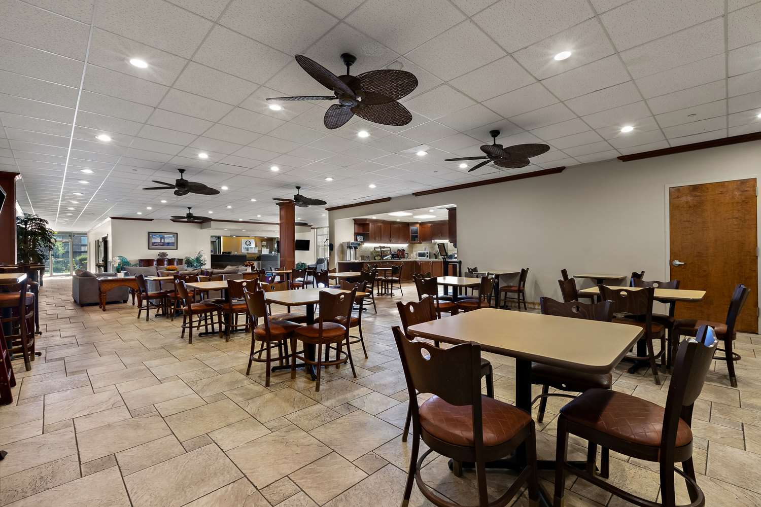 Quality Inn Wayne - Fairfield Area 25/36