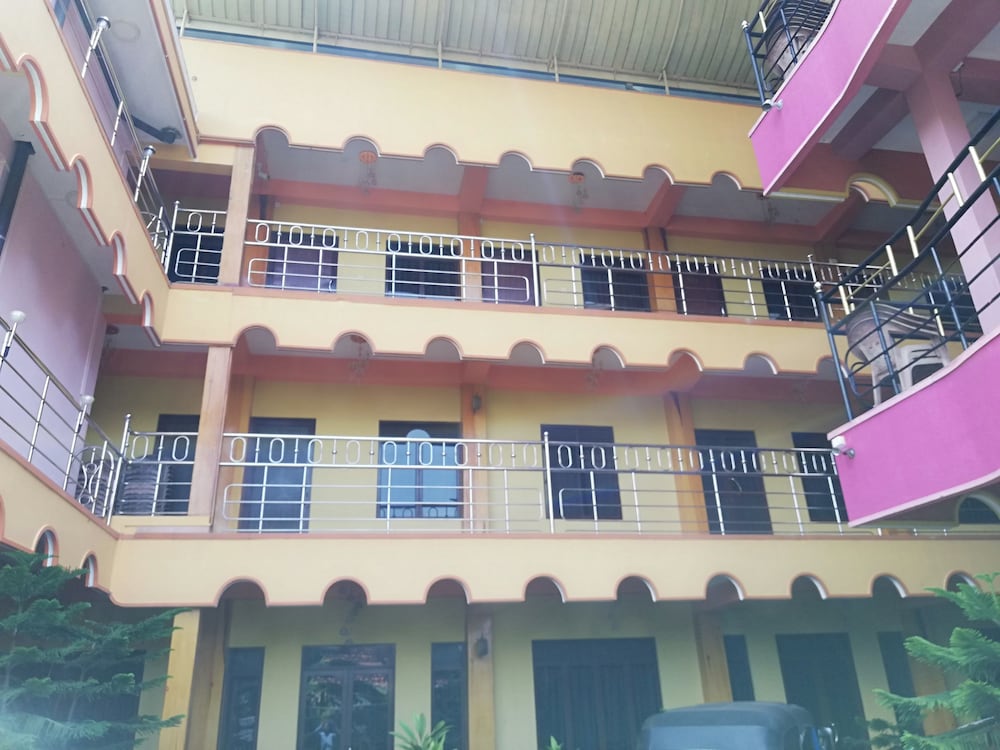Sunshine Hotel And Hall 2/46