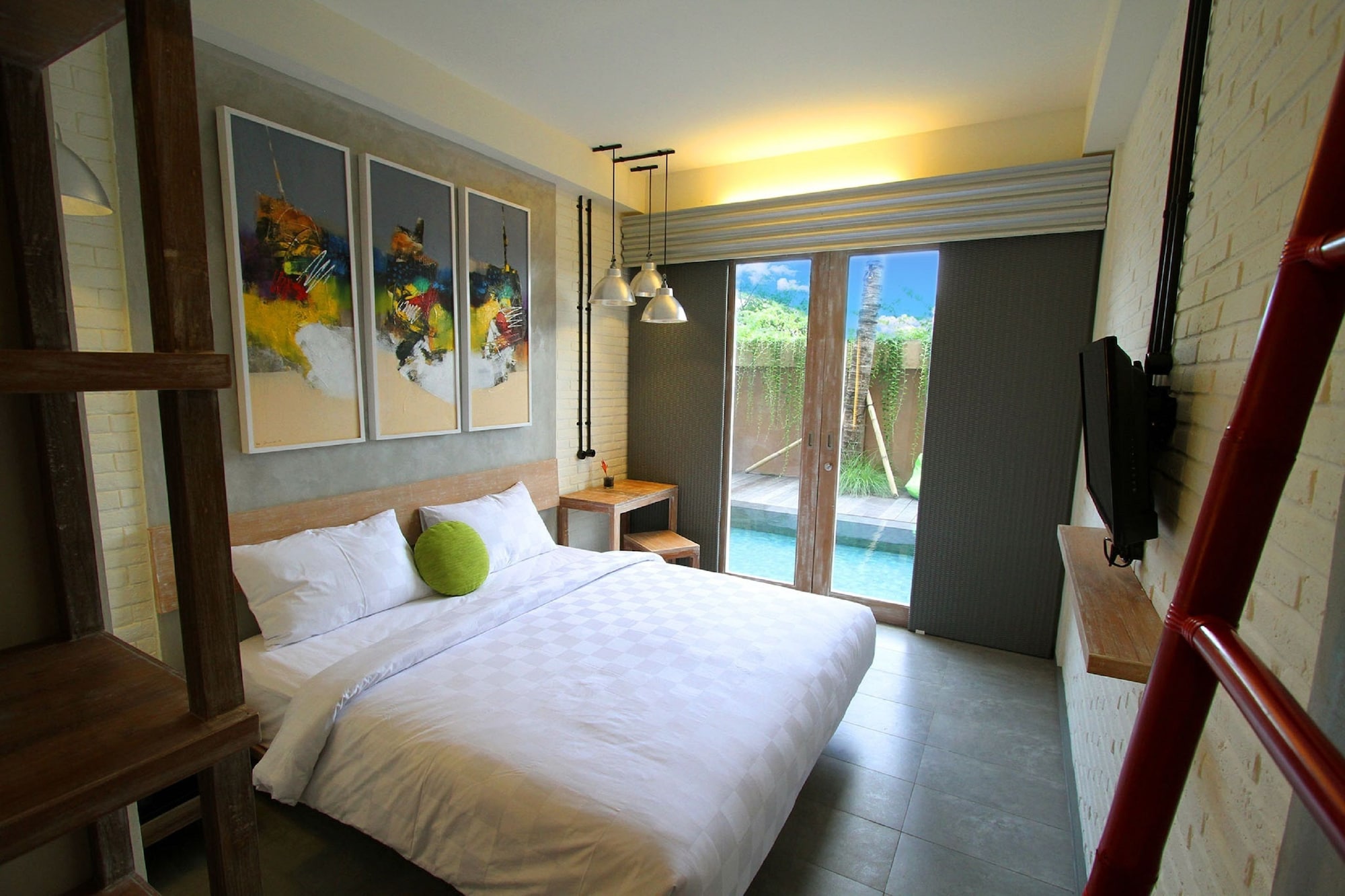 Deluxe, Double Bed, Pool Access
