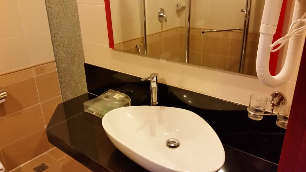 MB Hotel 26/47