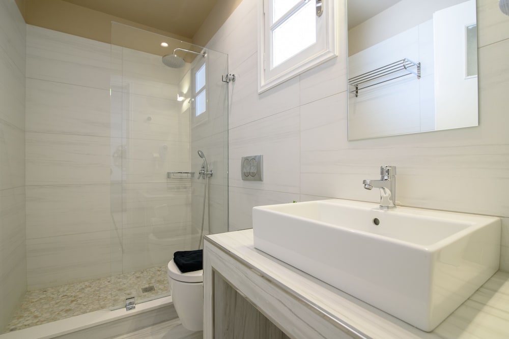 DE NAXIA SUITES 54/57