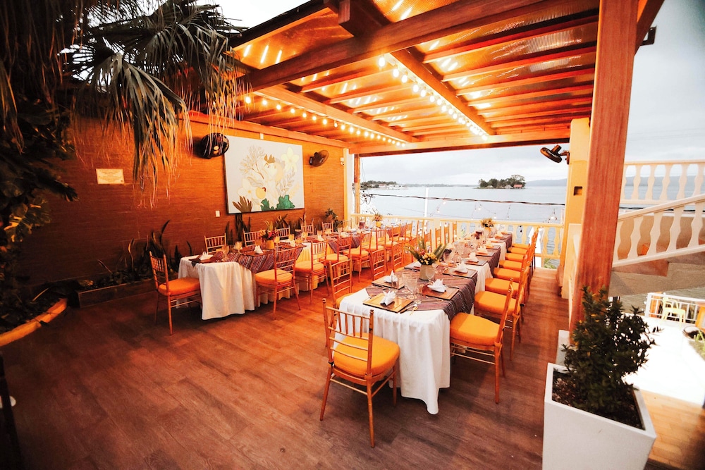 Hotel Casona de La Isla 40/77