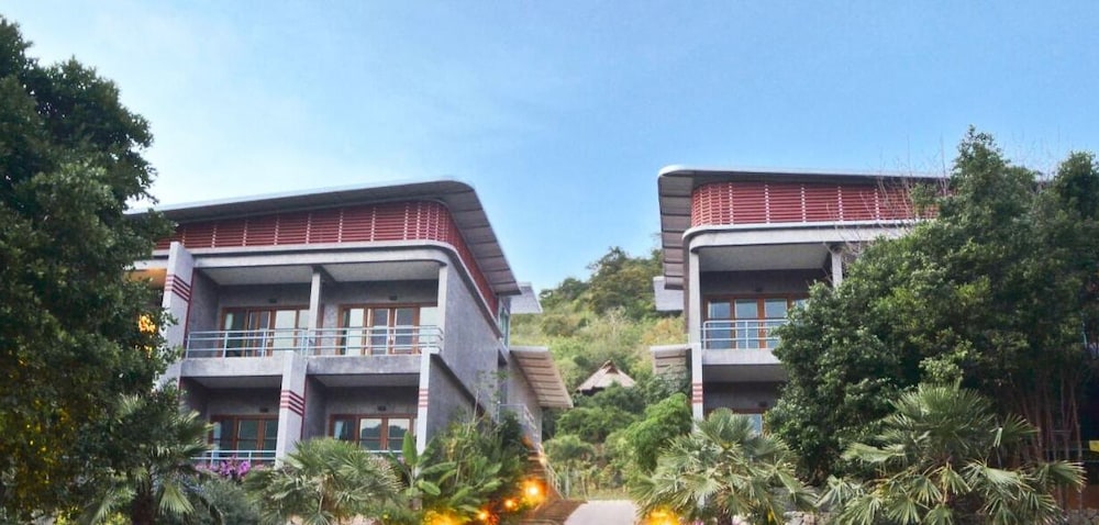 Lub d Koh Tao Tanote Bay in KOH TAO - KOH NANGYUAN