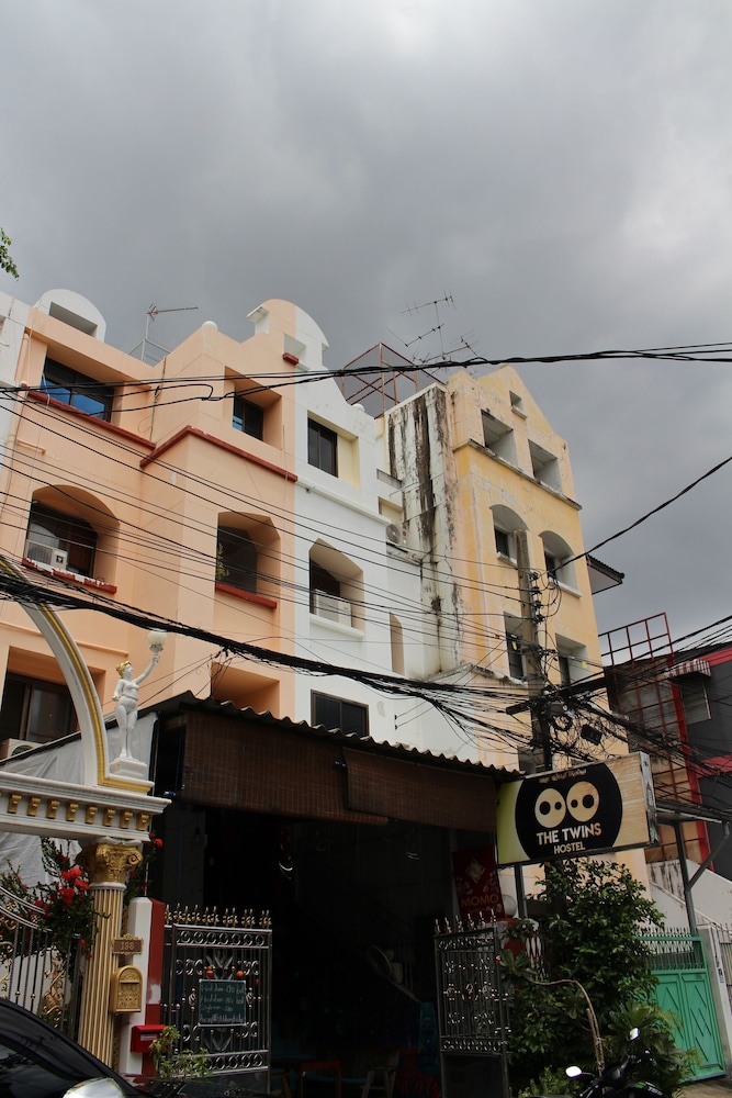 OYO 985 The Twins Hostel 1/25