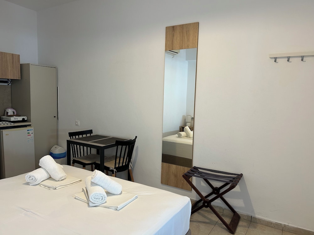 Annoula Studio &amp; Apartments 29/49
