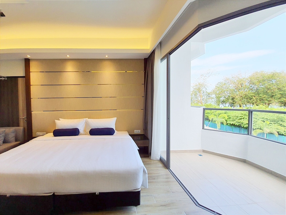 Pacific Regency Beach Resort Port Dickson 15/48