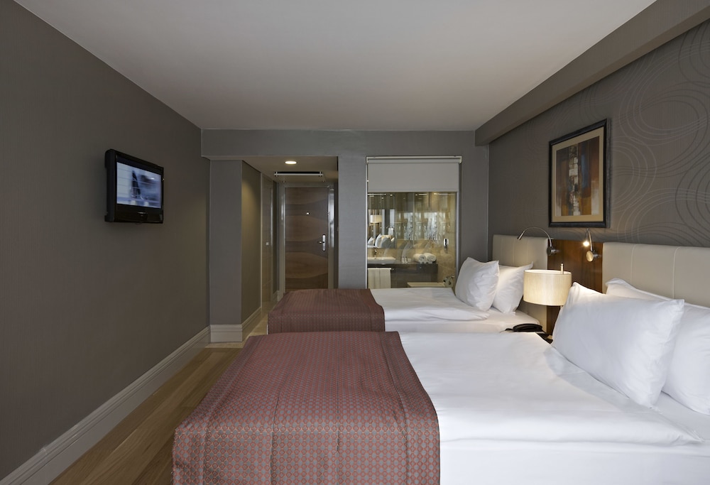 Ramada by Wyndham Istanbul Grand Bazaar 17/42