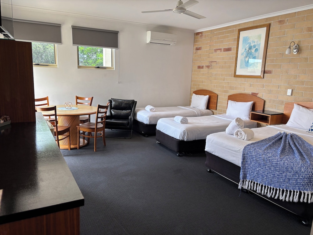Caboolture Riverlakes Motel 14/66