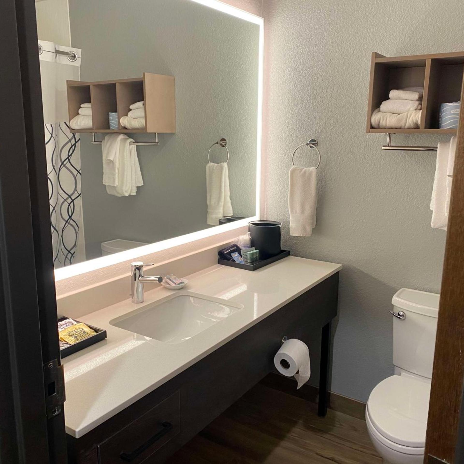 غرفة بسريرين كوين لذوي الإعاقة، Best Western Lake Lucille Inn 5/5