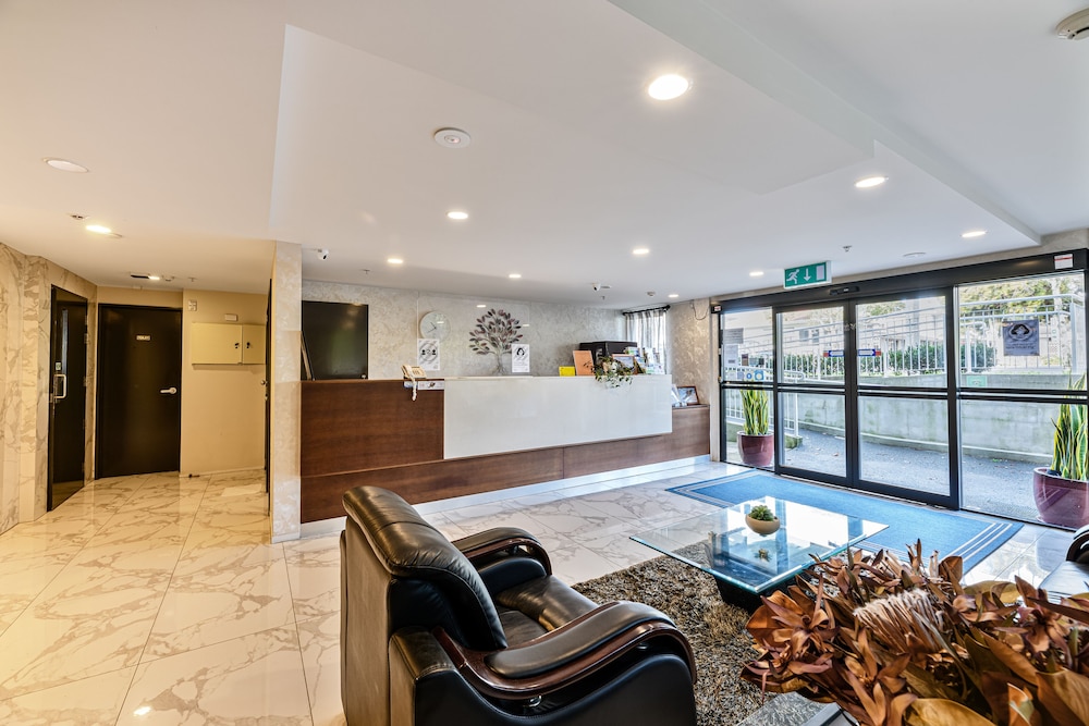 Quality Suites Alexander Inn 11/54