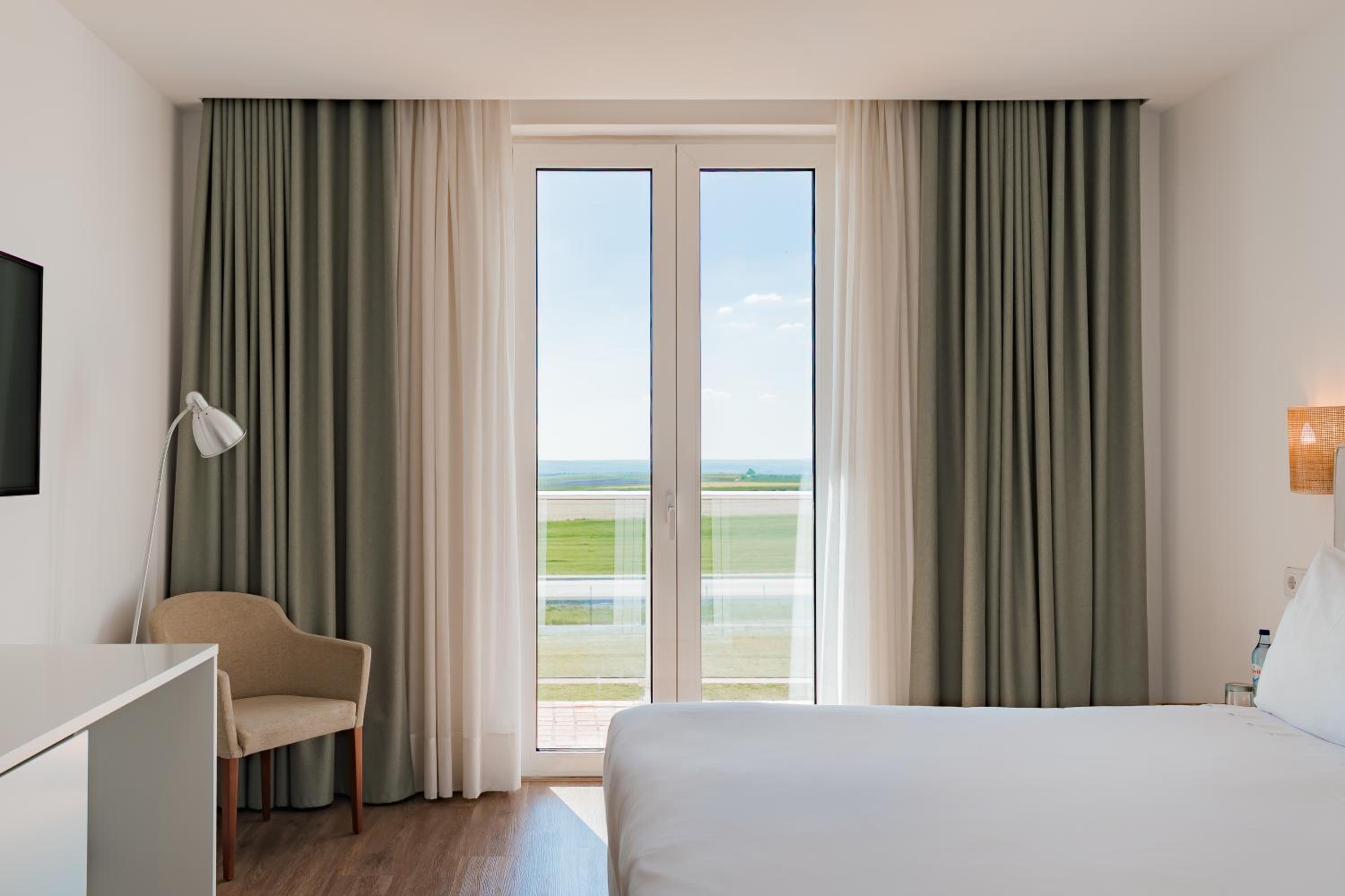 Serpa Hotel 11/50