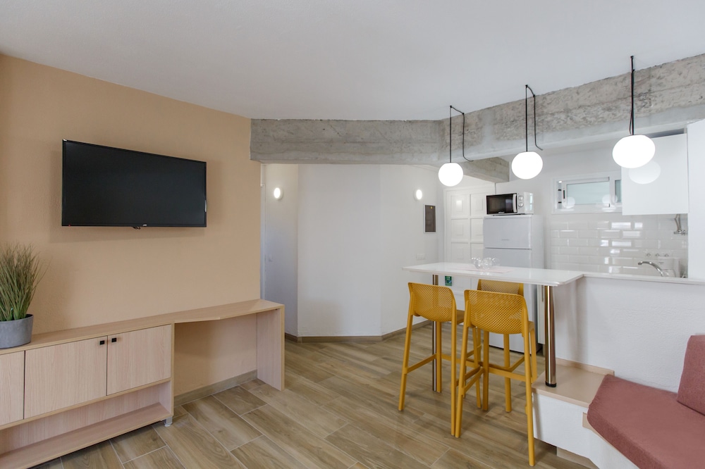Datasol Apartments 9/20