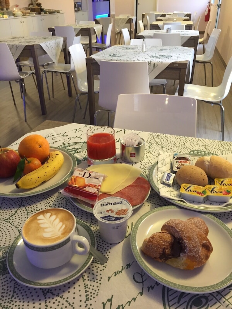 Hotel Verdi 17/23