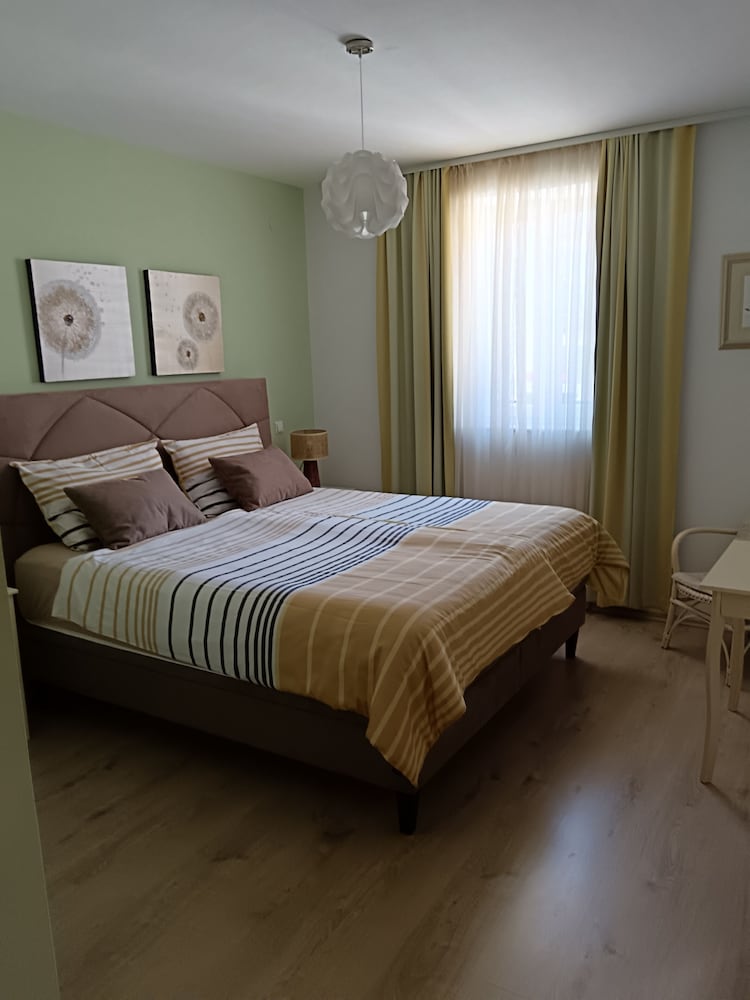 HOUSE KLAUDIJA 26/50