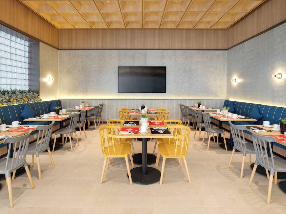 ibis Palembang Sanggar 42/50