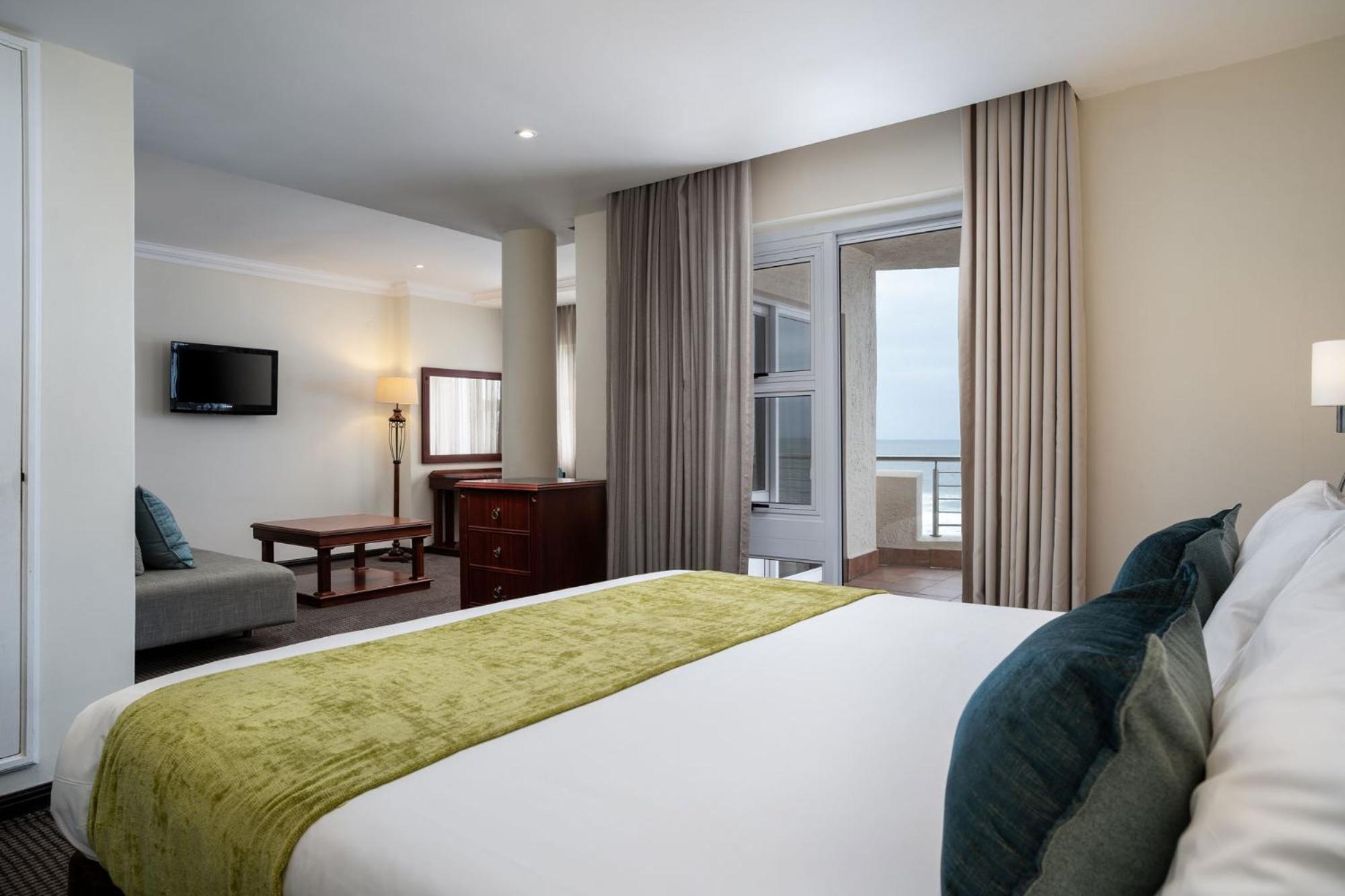 Ambassador, Suite