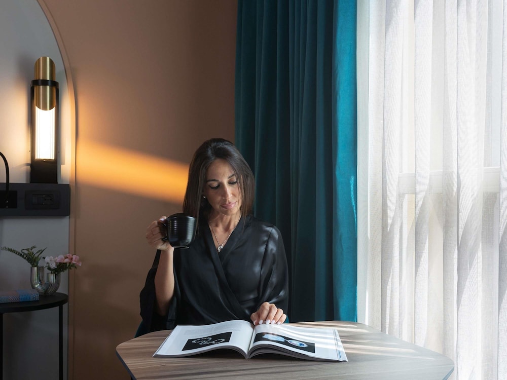 MERCURE BOLOGNA CENTRO 10/72