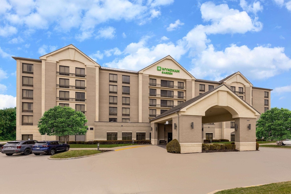 Wyndham Garden Kansas City Airport 8/62
