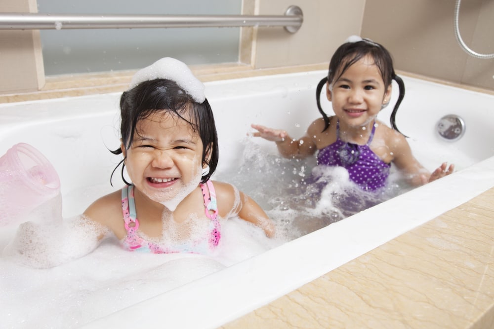 Holiday Inn & Suites Makati 38/75