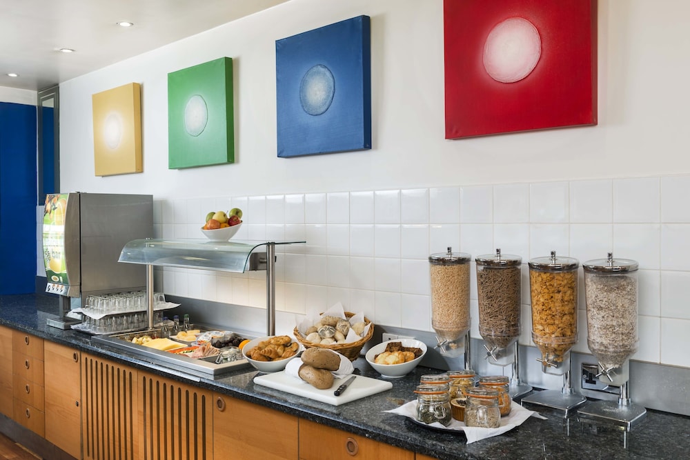 Park Inn By Radisson Birmingham Walsall 10/24