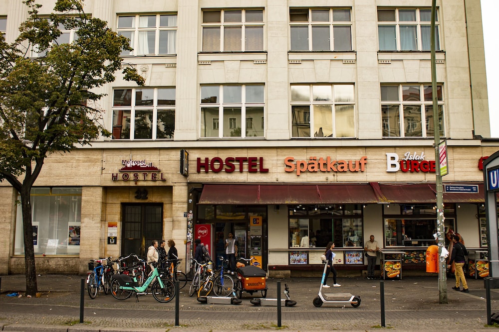 Metropol Hostel Berlin 3/50