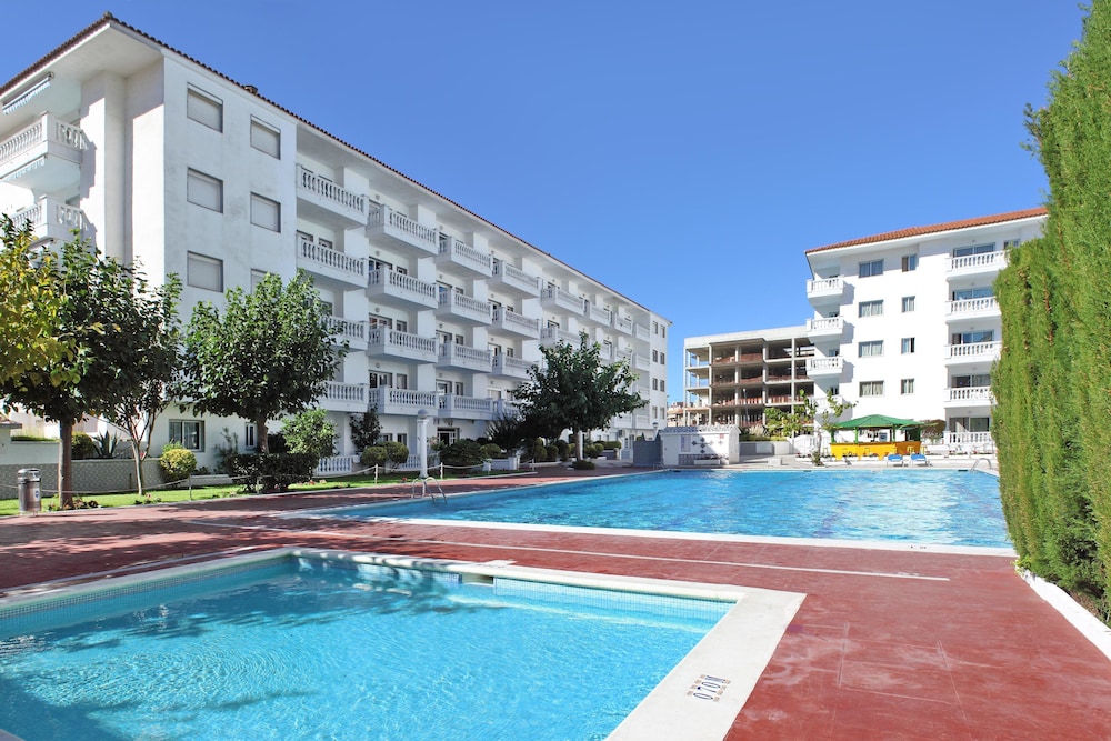 Europa Apartments 28/34