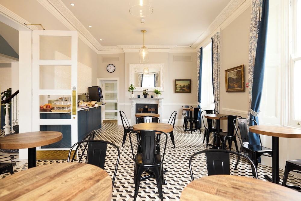 PRINCE WILLIAM HOTEL 43/55