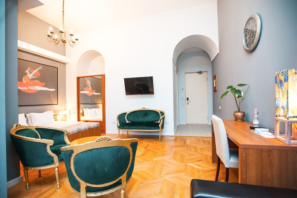 Hotel Rustaveli 32/50