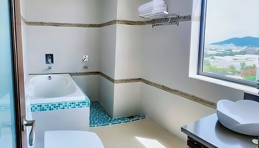 A9 Beach Hotel Da Nang 50/50