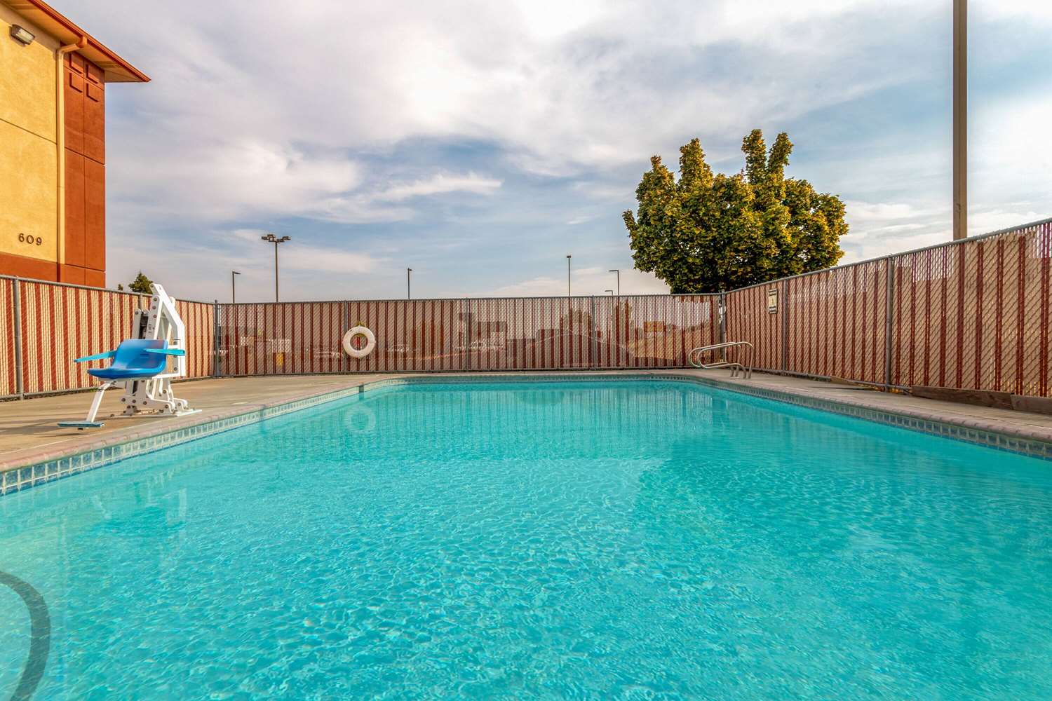 Super 8 By Wyndham The Dalles OR 12/24