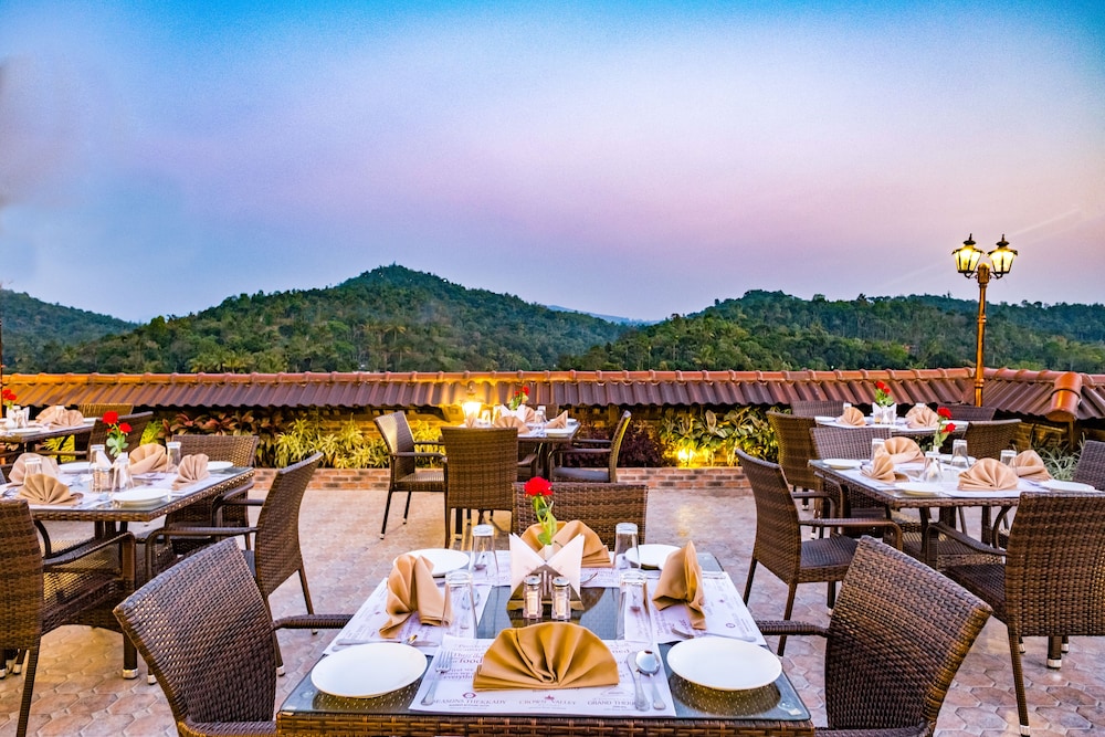 Crown Valley Thekkady 20/28