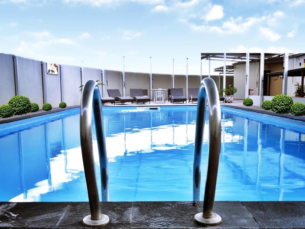Grand Elite Hotel Pekanbaru 15/32
