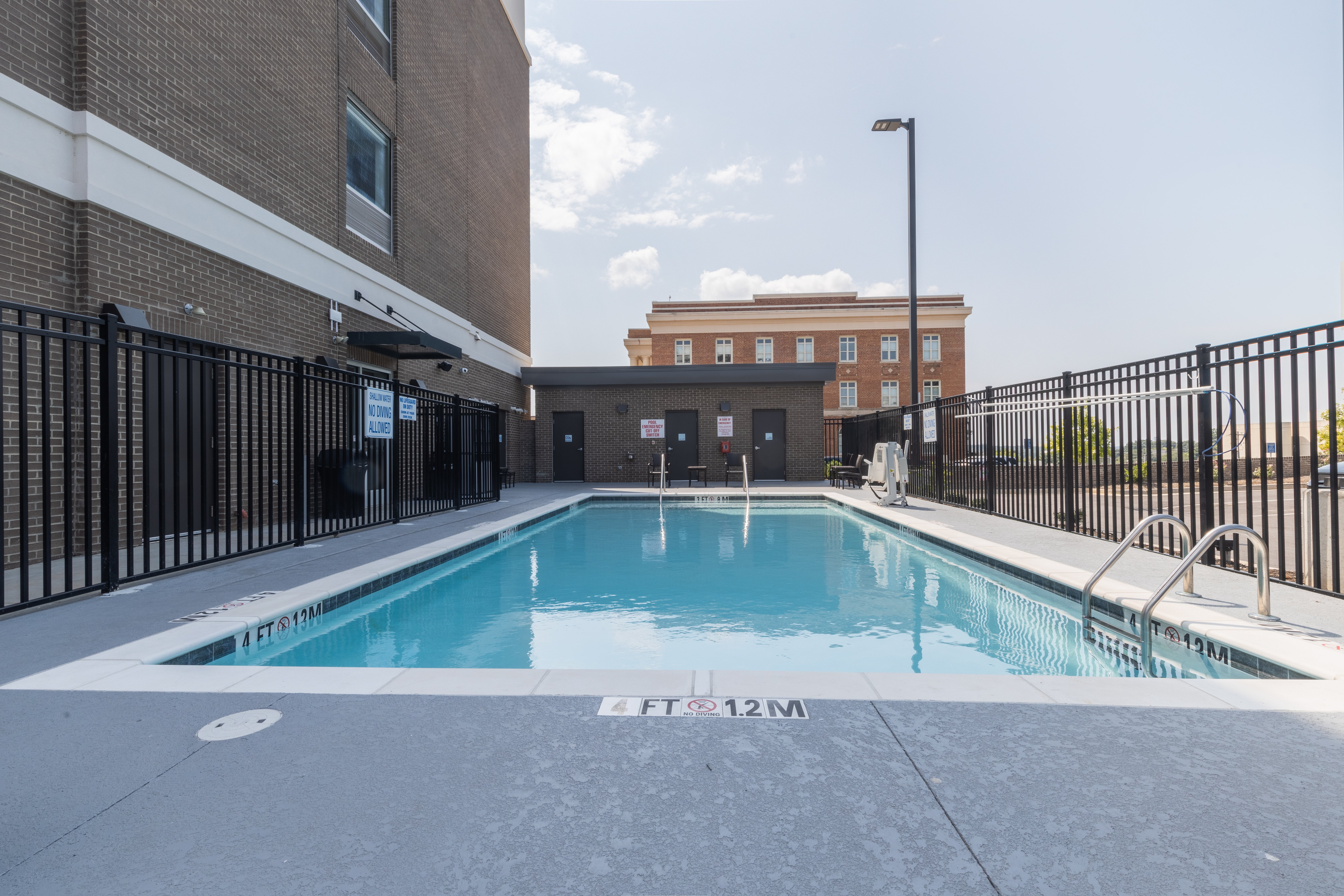 Holiday Inn Express & Suites Columbia Downtown – The Vista 60/60