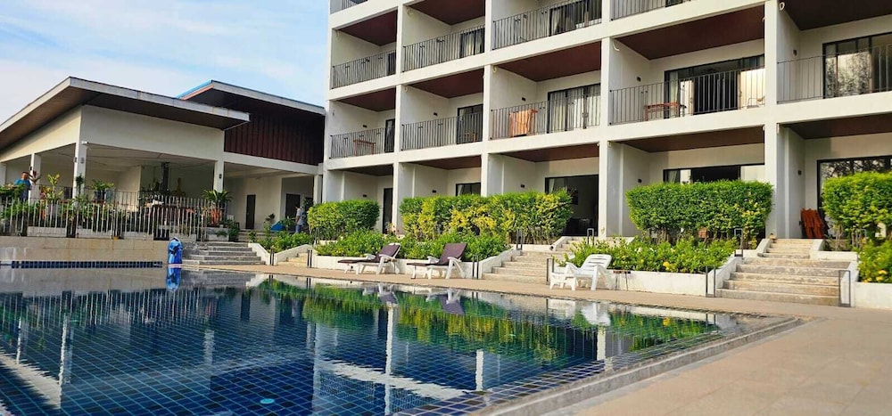 Aranya Resort Koh Lanta 5/50