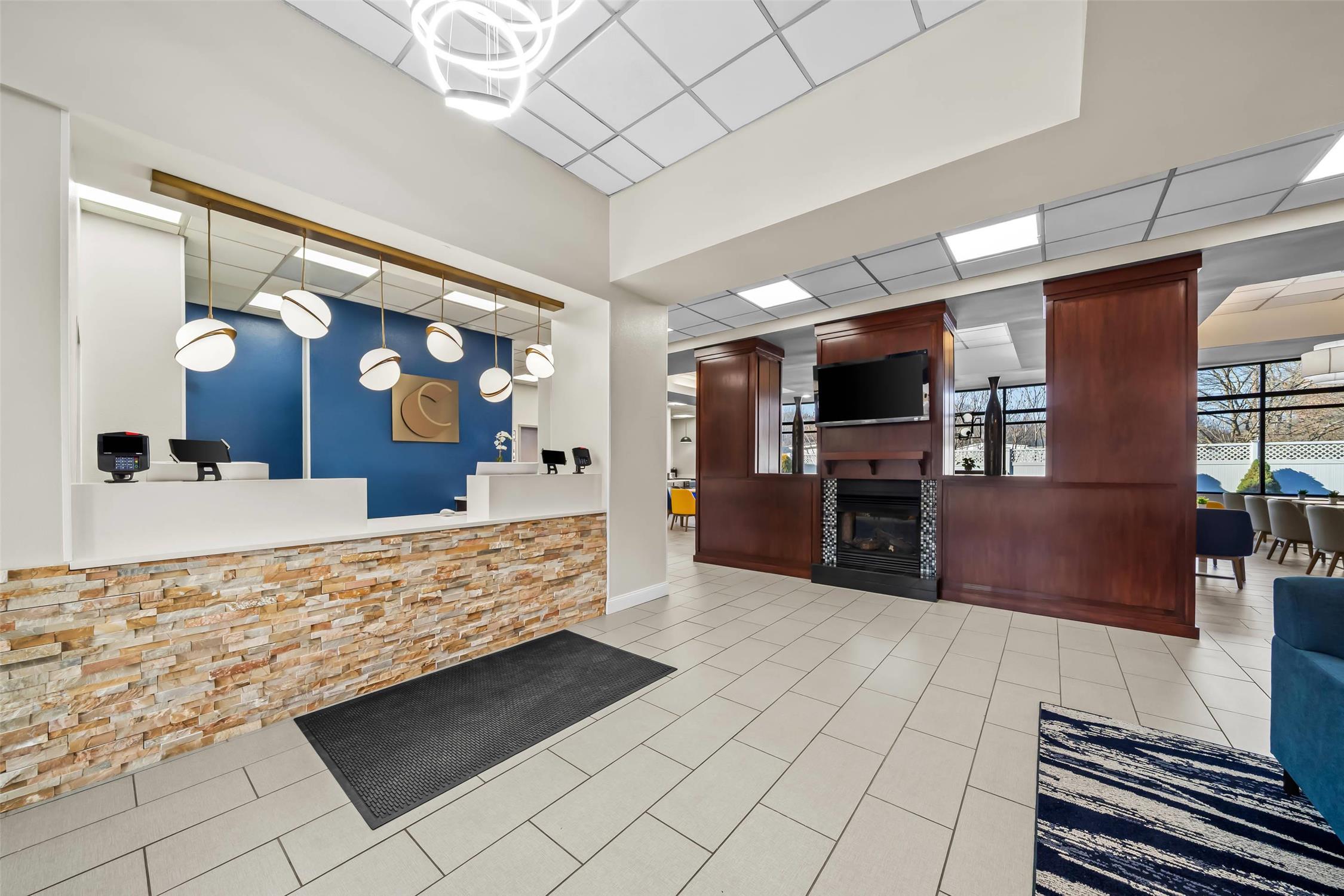 Comfort Inn & Suites Plainville-Foxboro 6/39