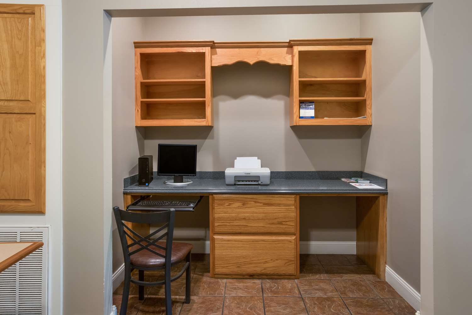SureStay Hotel By Best Western Leesville 19/28