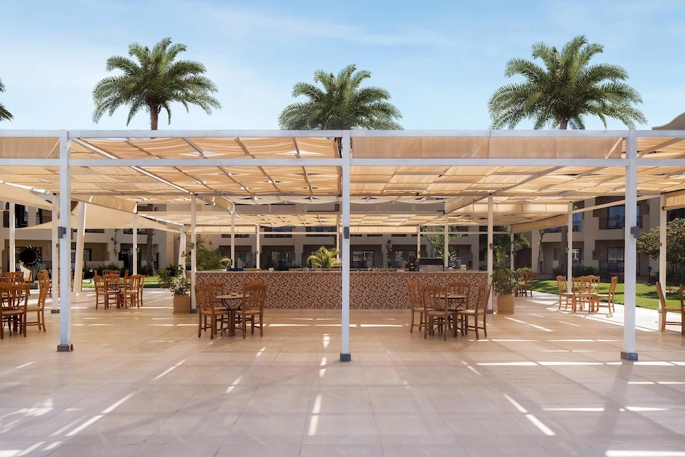 Jaz Lamaya Resort 68/74