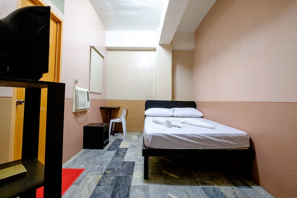 Gv Hotel Ozamiz 10/30